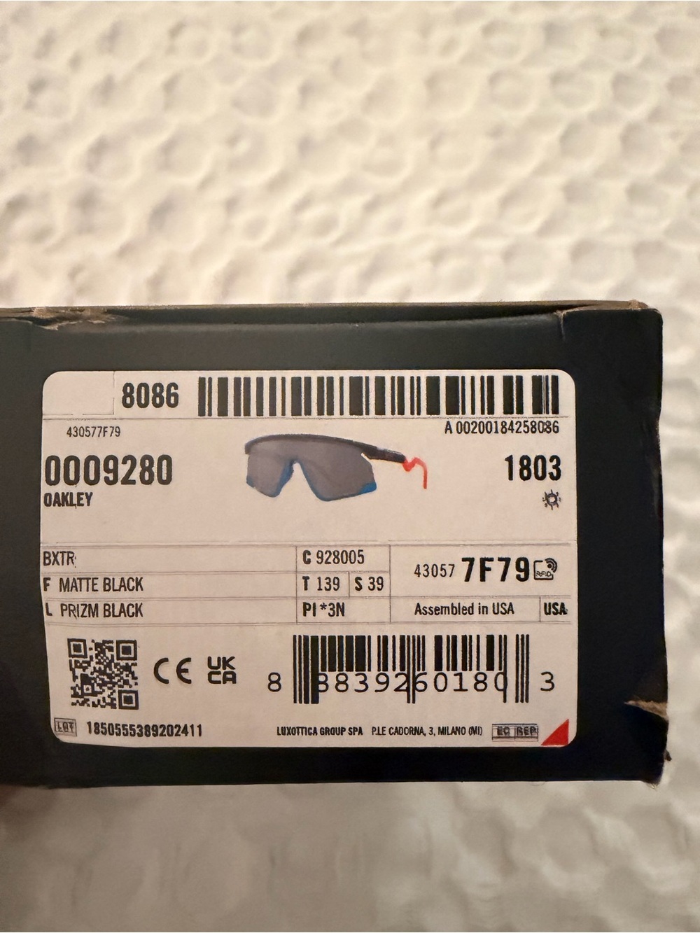 Oakley Performance Shield Sunglasses in Black and Turquoise Blue - Picture 5 of 5